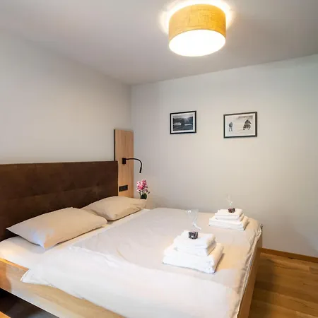 4 By Interhome شقة *